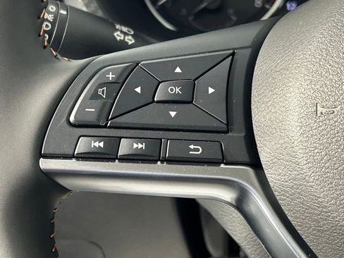 Used 2025 Nissan Sentra SR w/ Midnight Edition FWD image 23
