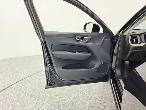 New 2026 Volvo XC60 B5 Plus w/ Protection Package Premier image 35