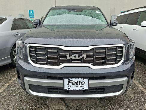 Used 2023 Kia Telluride S w/ S Sunroof Package AWD/4WD image 2