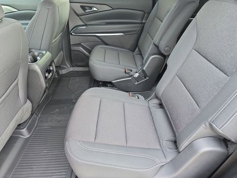 New 2026 Chevrolet Traverse LT FWD image 15