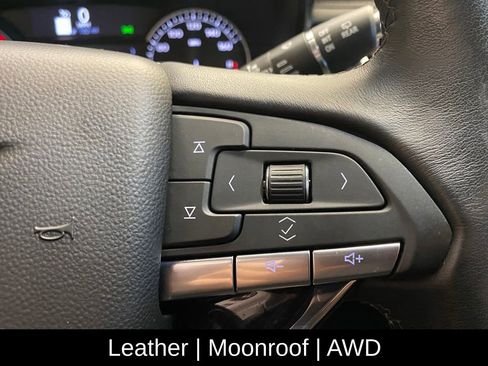 Used 2023 Cadillac XT6 Premium Luxury image 13