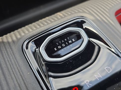 New 2026 Jeep Cherokee Laredo image 5