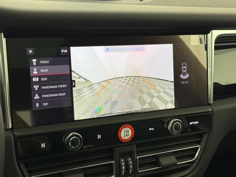 Certified 2026 Porsche Macan AWD/4WD image 20