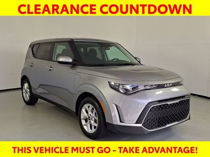 Used 2024 Kia Soul LX w/ Option Group 015