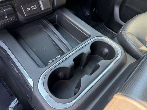 Used 2019 GMC Sierra 1500 AT4 w/ Off Road Performance Package image 41