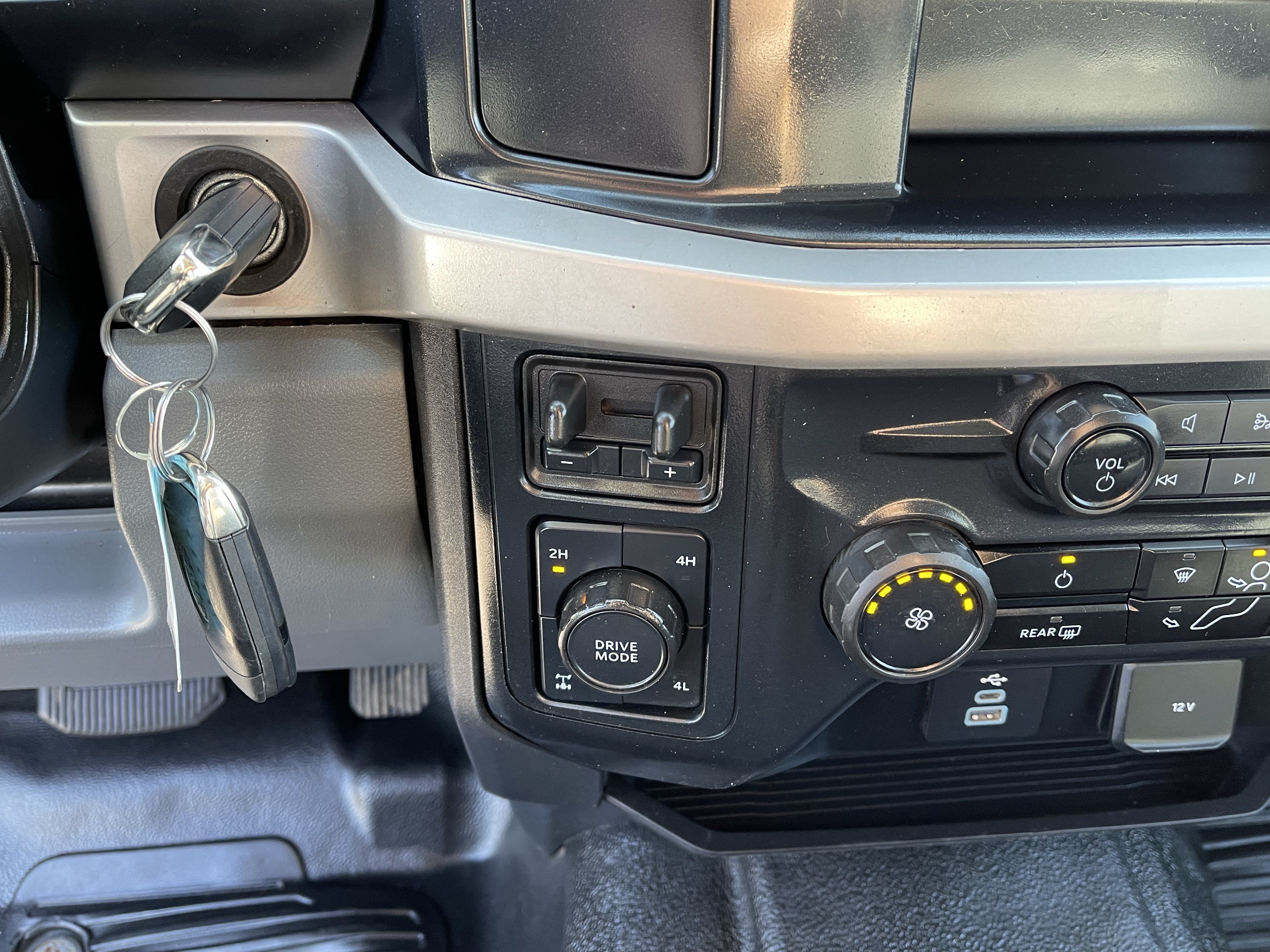 Used 2024 Ford F350 XL w/ XL Off-Road Package AWD/4WD image 23