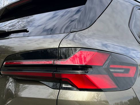 Used 2024 BMW X5 xDrive50e w/ M Sport Package image 16