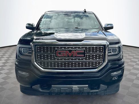Used 2018 GMC Sierra 1500 Denali image 2