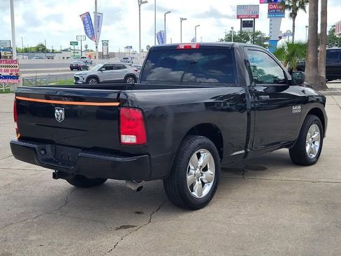 Used 2015 RAM 1500 Express RWD image 19