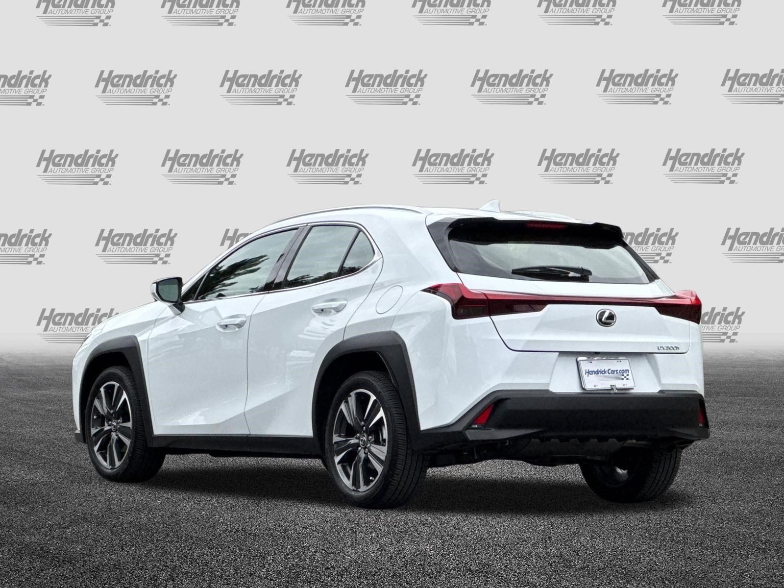Certified 2026 Lexus UX 300h FWD w/ Accessory Package (Z1) image 7