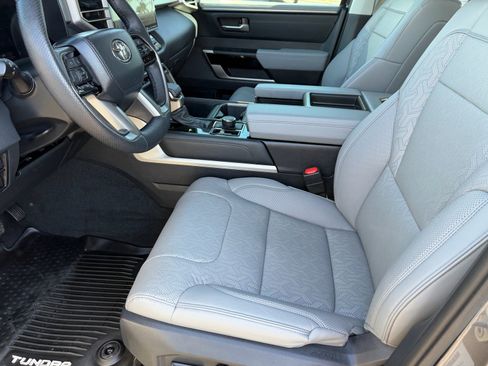 Used 2024 Toyota Tundra Limited image 20