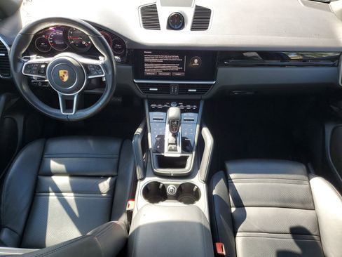 Used 2022 Porsche Cayenne image 14