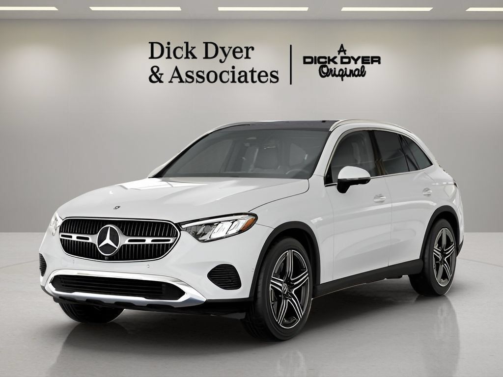Used 2026 Mercedes-Benz GLC 300 image 35