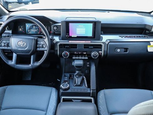 Used 2026 Toyota Tacoma SR5 AWD/4WD image 17