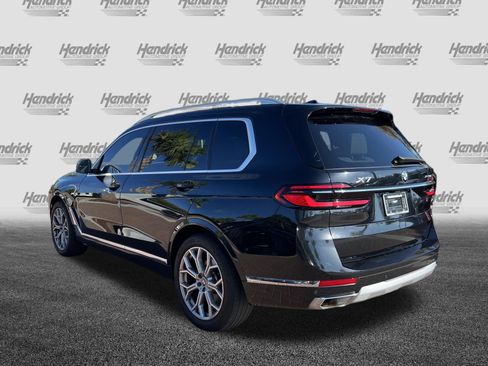 Used 2024 BMW X7 xDrive40i w/ Premium Package AWD/4WD image 8