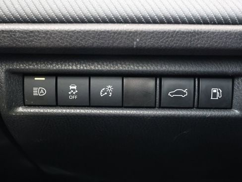 Used 2025 Toyota Camry SE FWD image 24