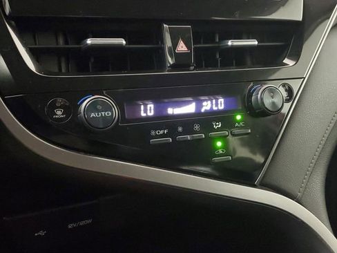 Used 2024 Toyota Camry LE image 28