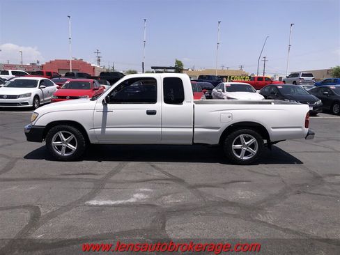 Used 1999 Toyota Tacoma 2WD Xtracab w/ SR5 Pkg image 5