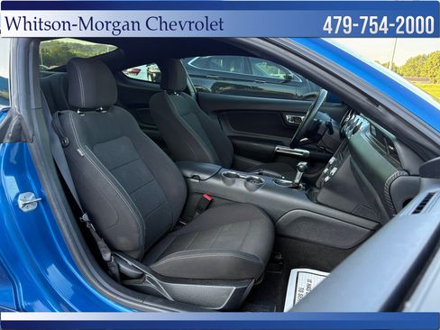 Used 2017 Ford Mustang Coupe RWD image 13