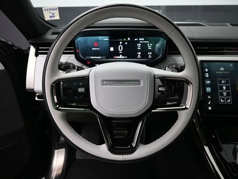 Used 2025 Land Rover Range Rover Sport Autobiography image 16