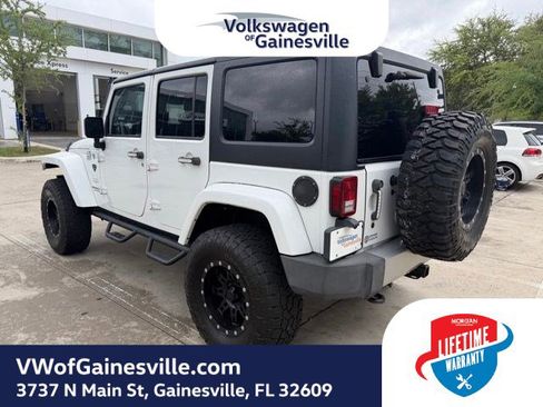 Used 2015 Jeep Wrangler Unlimited Sahara w/ Connectivity Group AWD/4WD image 4
