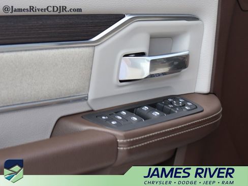 Used 2026 RAM 2500 Laramie AWD/4WD image 21