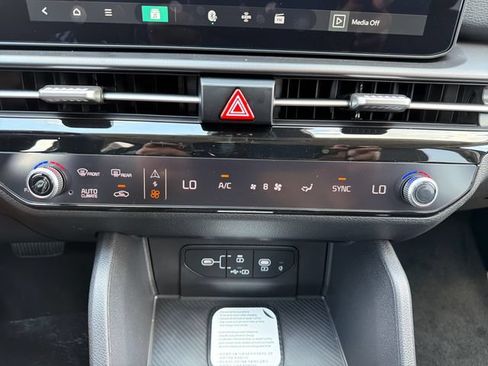 New 2027 Kia Sportage EX FWD image 14