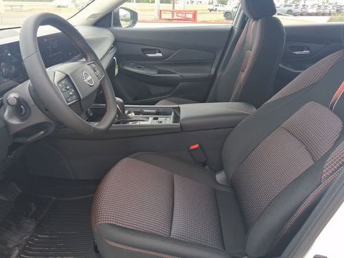 New 2026 Nissan Sentra SR w/ Floor Mat Package FWD image 23