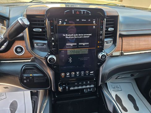 Used 2021 RAM 3500 Limited image 15