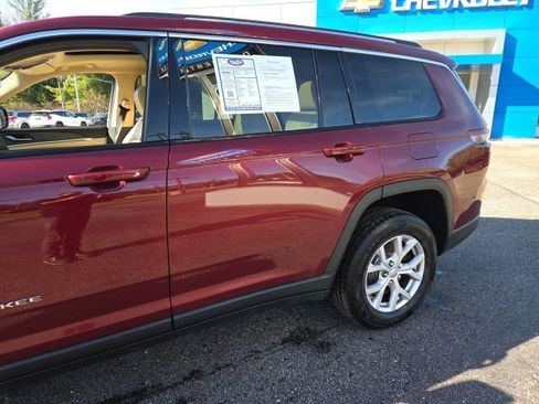 Used 2022 Jeep Grand Cherokee L Limited w/ Luxury Tech Group II AWD/4WD image 42