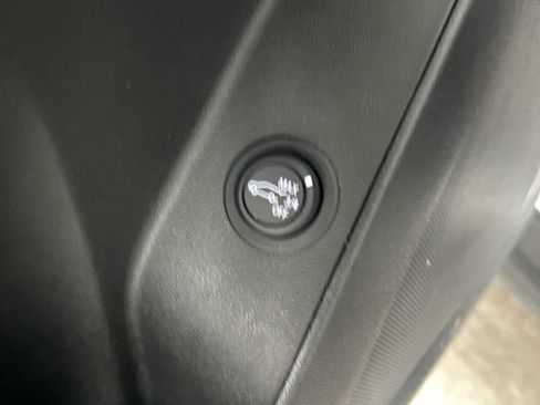 Used 2021 Chevrolet Equinox LT image 20