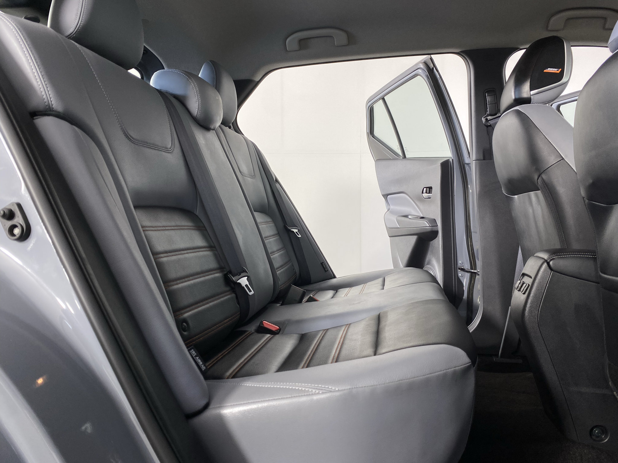 Used 2024 Nissan Kicks SR w/ SR Premium Package FWD image 15