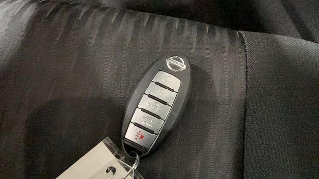 Used 2020 Nissan Rogue SV AWD/4WD image 29