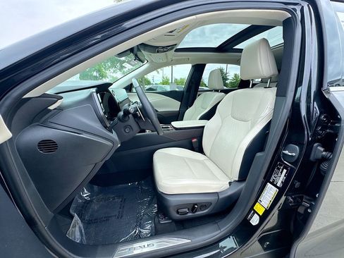 Used 2023 Lexus RX 350 Premium Plus w/ Cold Area Package FWD image 20