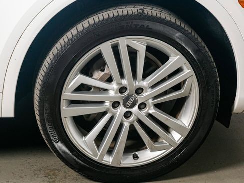 Used 2018 Audi Q5 2.0T Premium Plus w/ Premium Plus Package image 20