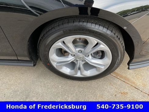 Certified 2025 Honda Accord LX image 13