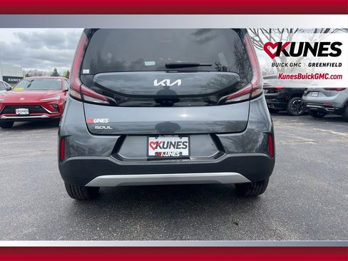 Used 2024 Kia Soul LX w/ Option Group 015 FWD image 8