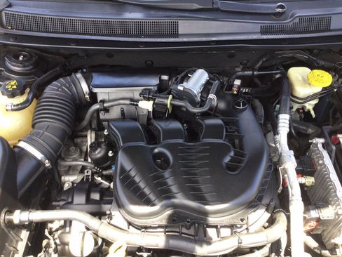 Used 2016 Chrysler 200 S w/ Comfort Group AWD/4WD image 44