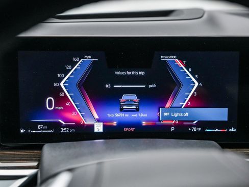 Used 2024 BMW X5 xDrive40i w/ Premium Package image 25