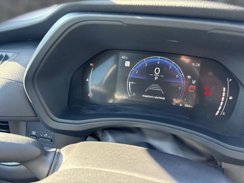 Used 2025 Toyota Grand Highlander XLE image 38