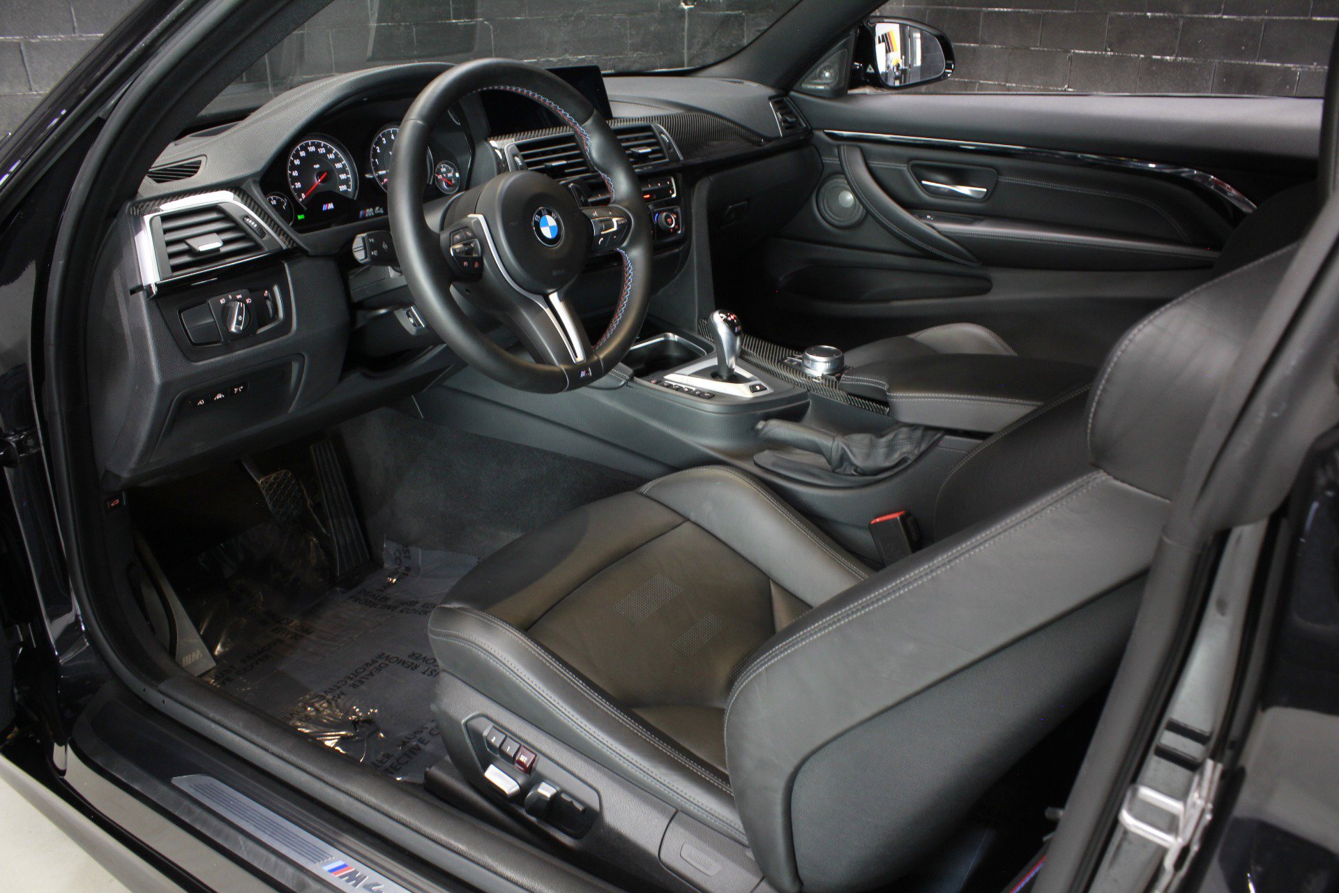 Used 2018 BMW M4 Coupe w/ Competition Package RWD image 34
