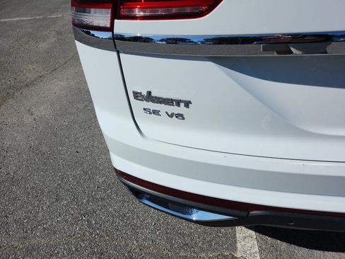 Used 2023 Volkswagen Atlas Cross Sport SE w/ Panoramic Sunroof Package image 4