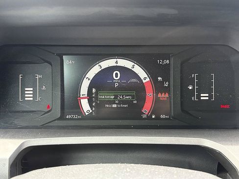 Used 2024 Toyota Tacoma SR5 AWD/4WD image 18