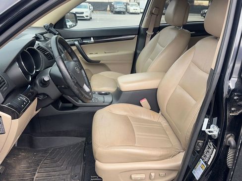Used 2013 Kia Sorento EX w/ Premium Plus Pkg FWD image 5