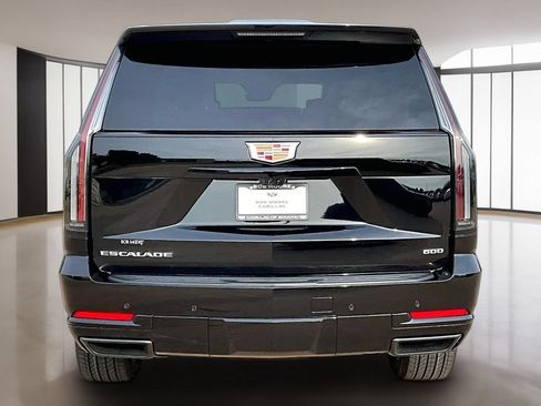 New 2026 Cadillac Escalade Platinum Sport w/ LPO, Floor Liner Package AWD/4WD image 4