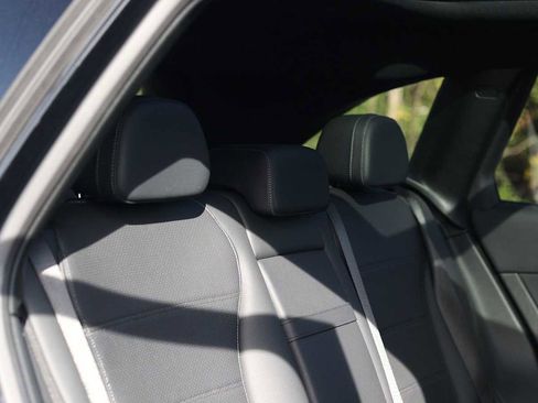 Used 2026 Mercedes-Benz GLC 300 GLC 300 image 20