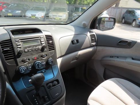 Used 2008 Kia Sedona LX FWD image 20