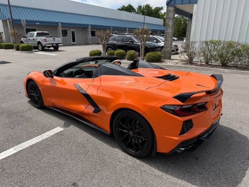 Used 2023 Chevrolet Corvette Stingray Premium Conv w/ Z51 Performance Package RWD image 15