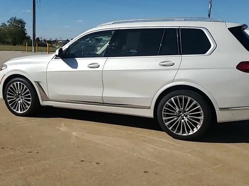 Used 2022 BMW X7 xDrive40i w/ Premium Package image 6