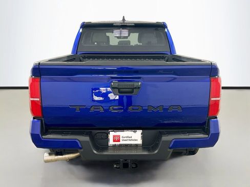 Used 2025 Toyota Tacoma SR5 image 5